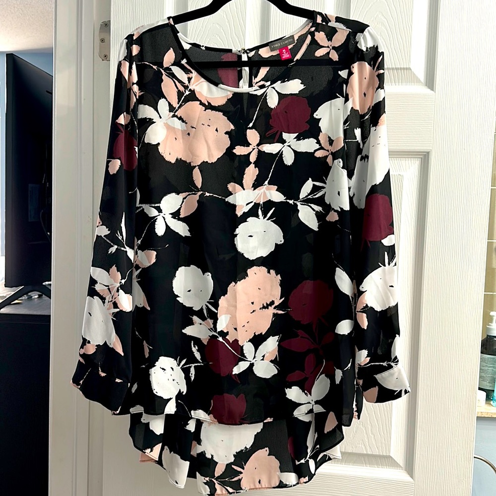 Vince Camuto “Tuxedo style” Floral Blouse